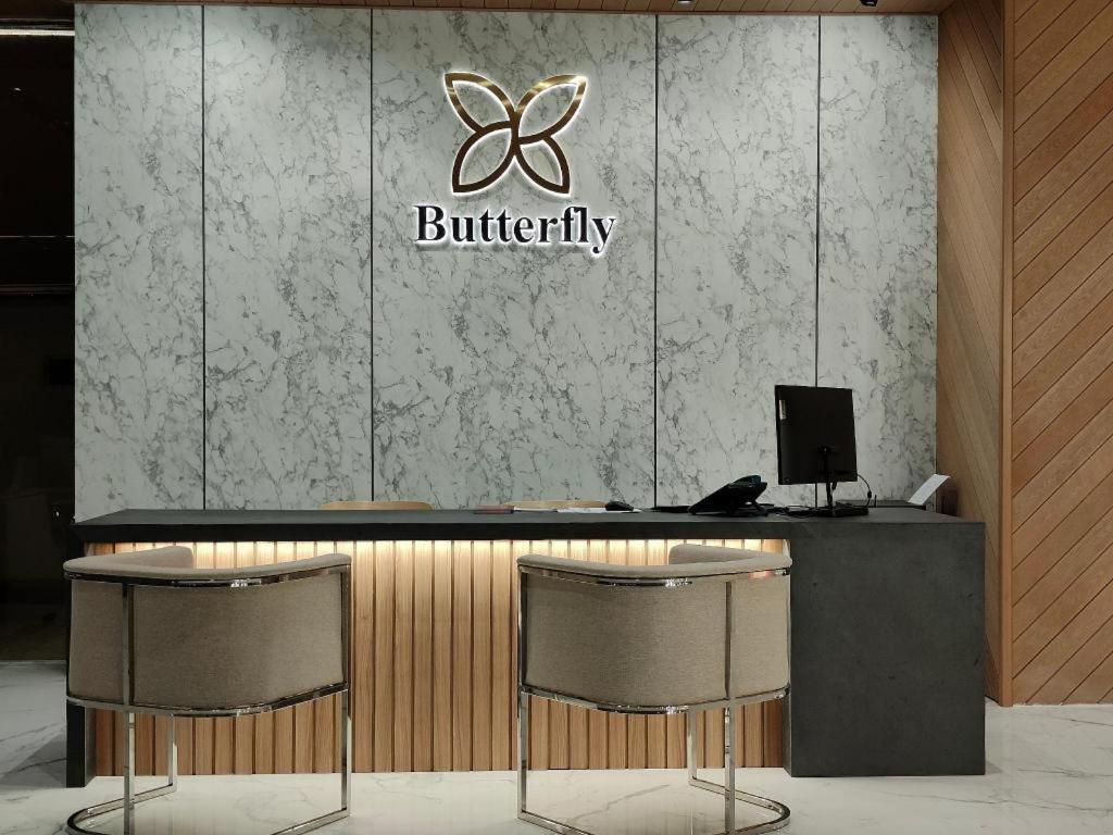 Butterfly Hotel Betong Ban Komo Sip Paet Exterior photo